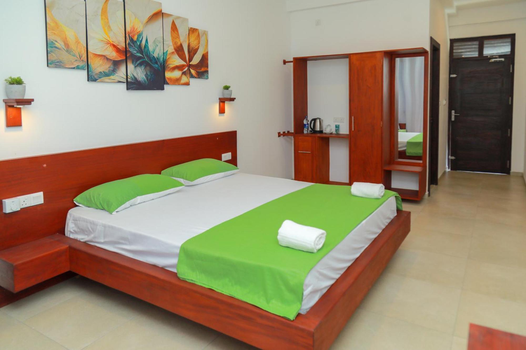 Traveller'S Hotel Hikkaduwa Buitenkant foto
